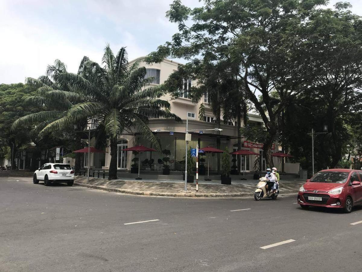 Khách sạn Paiza Residences 3*